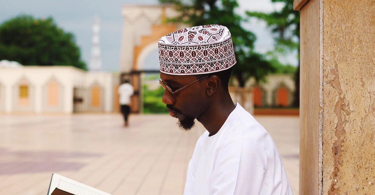 Спокойное созерцание ярких красных перцев в тишине